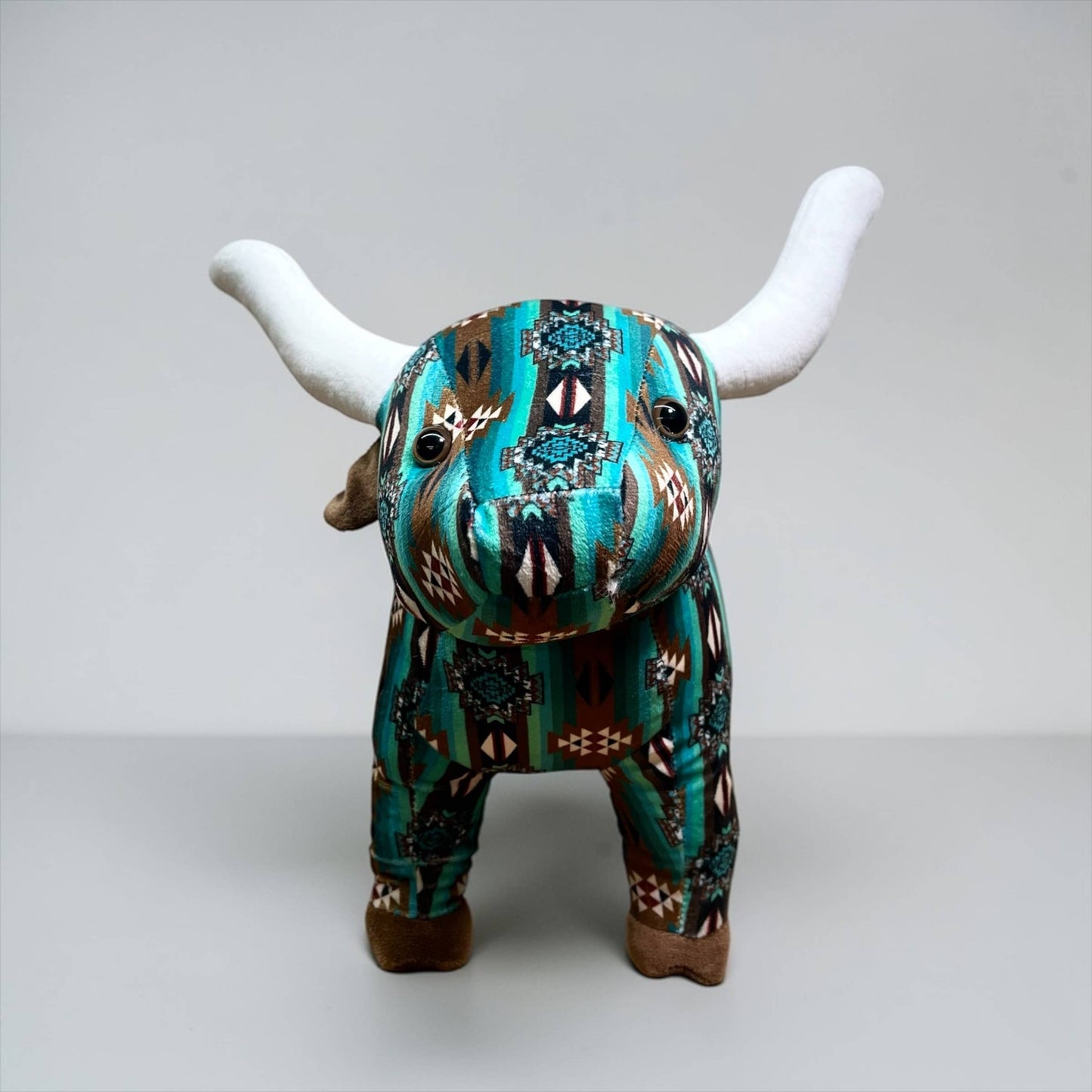 Western Linens - Esmerald Aztec longhorn- medium farm pal