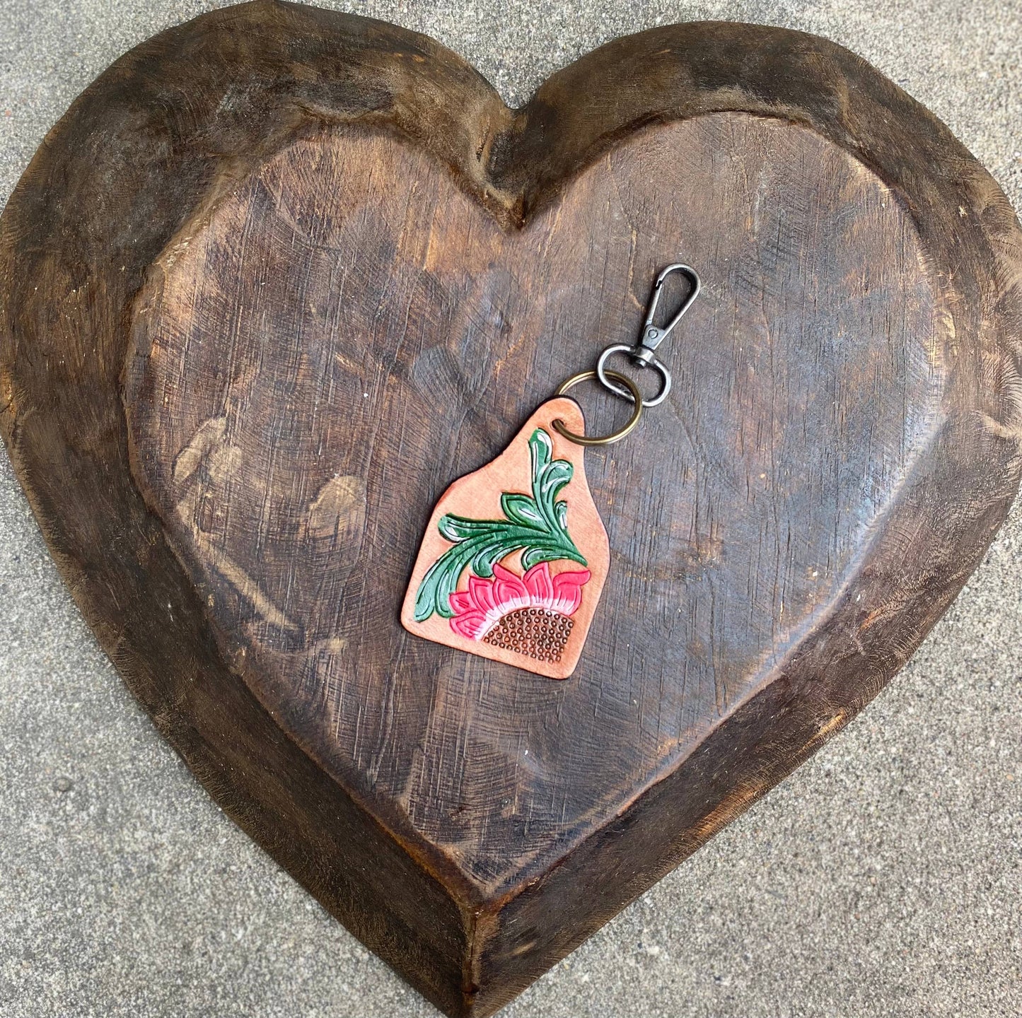 Western Linens - Fuscia Flower Keychain