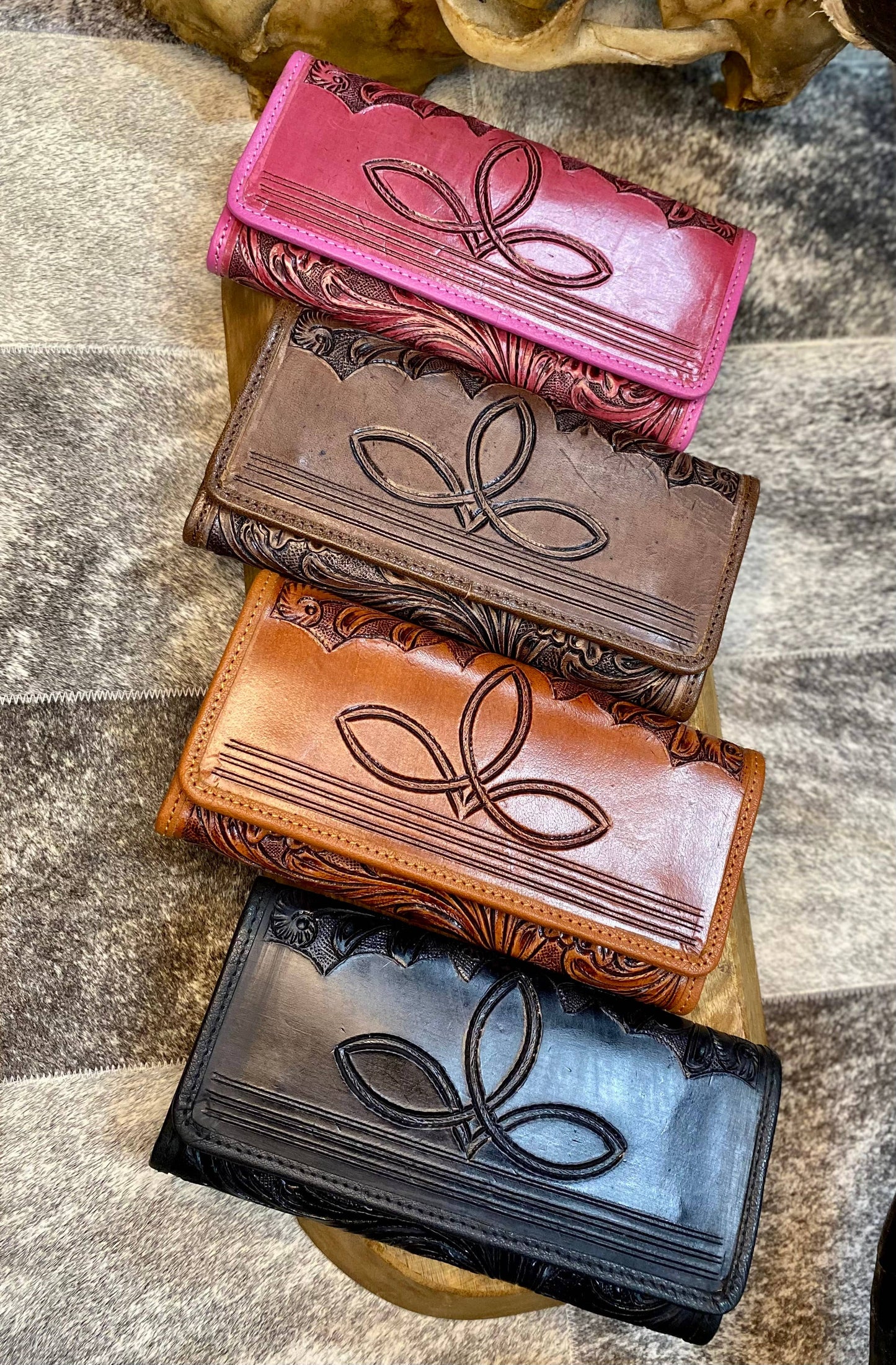 Western Linens - Black BootStitch Tooled Leather Women's Wallet : Tan