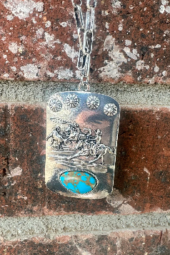 HIGH CALL NECKLACE
