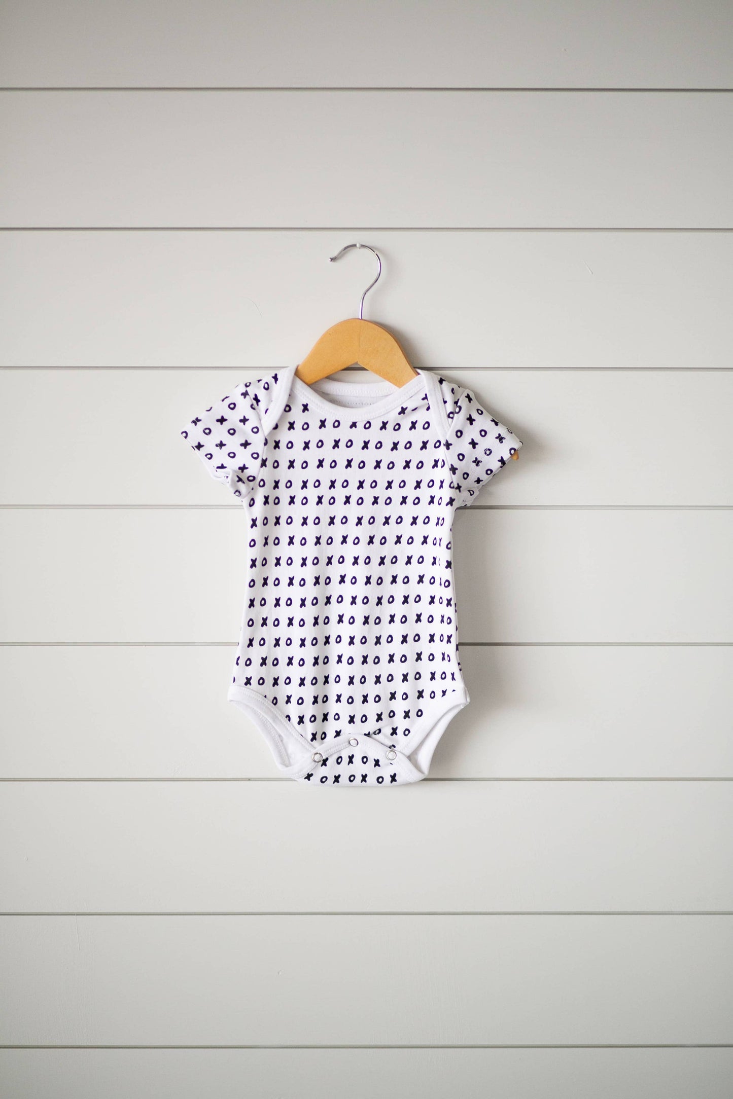 Modern Burlap - Organic Short Sleeve Bodysuit | Solids & Prints