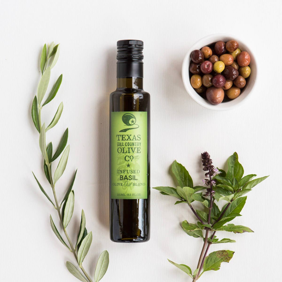 Texas Hill Country Olive Co. - Basil Infused Olive Oil - 100ml.