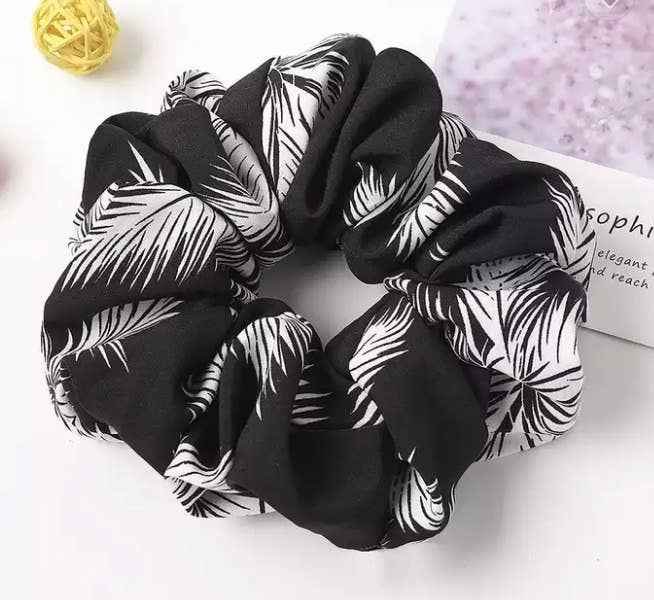 Jumbo Large Print Scrunchies - Pillow Scrunchie: Blue Cheetah