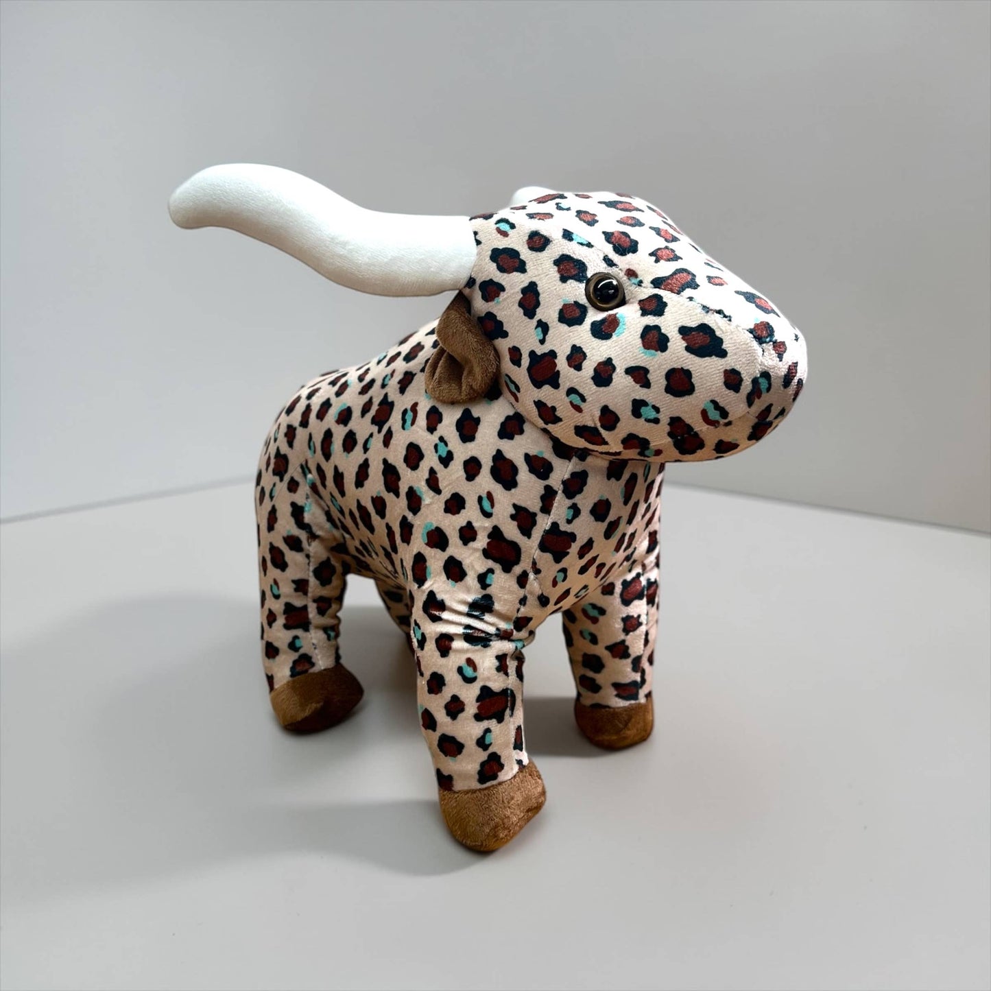Western Linens - Leopard longhorn- medium farm pal