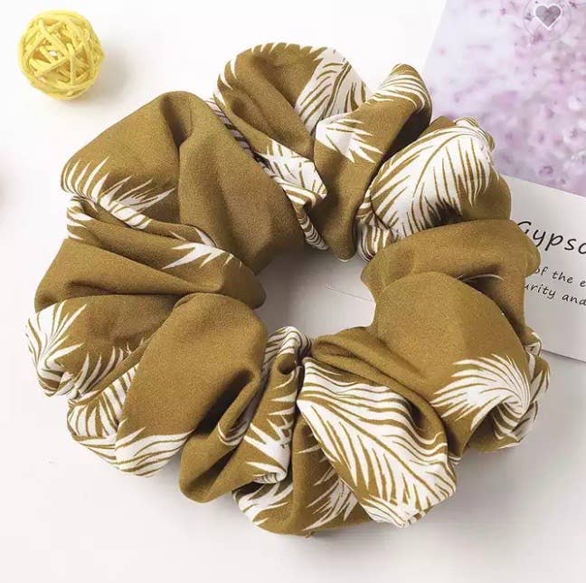 Jumbo Large Print Scrunchies - Pillow Scrunchie: Brown Cheetah