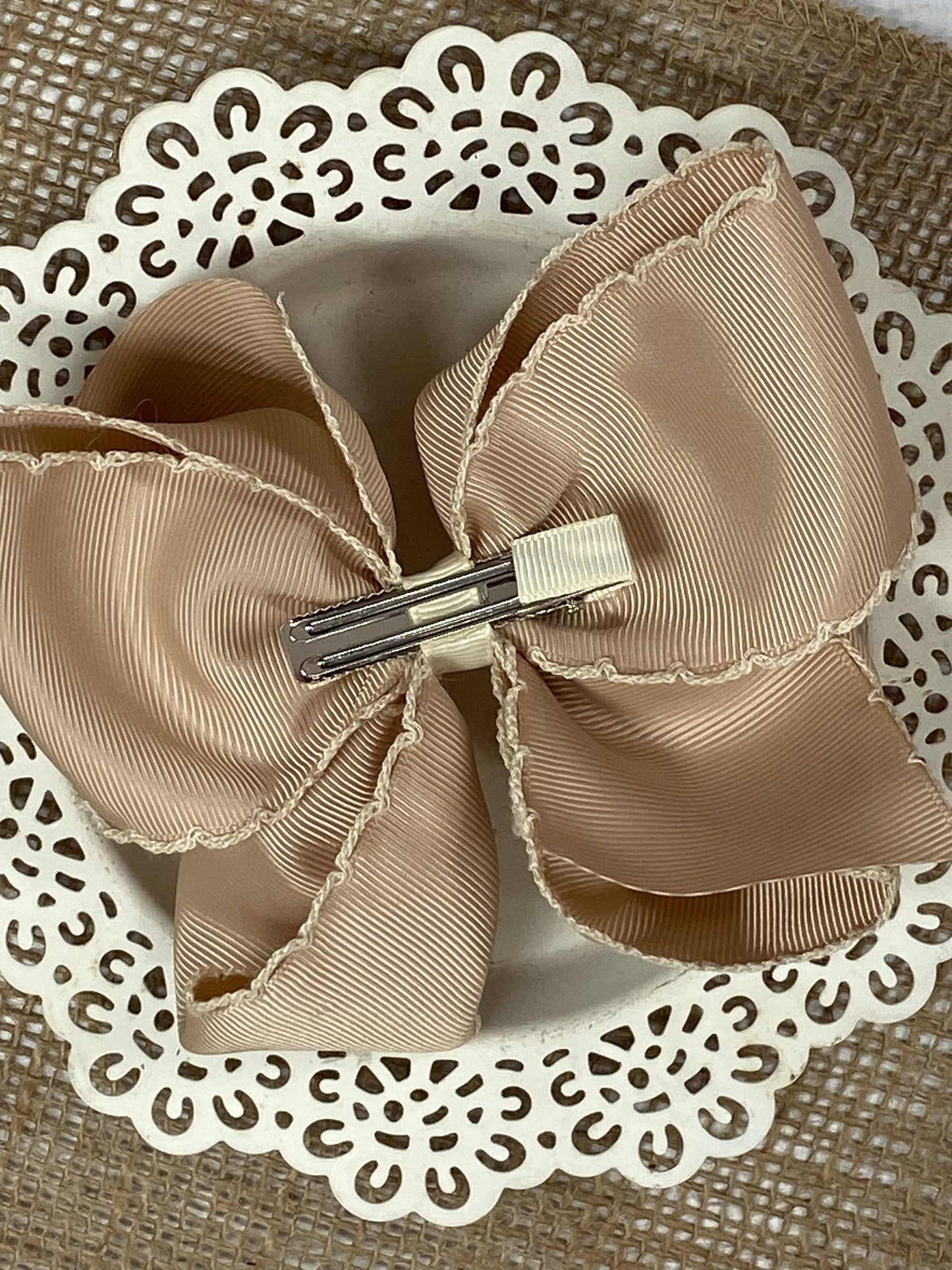 The Hair Bow Company - Oatmeal with Ivory Moonstitch Hair Bow