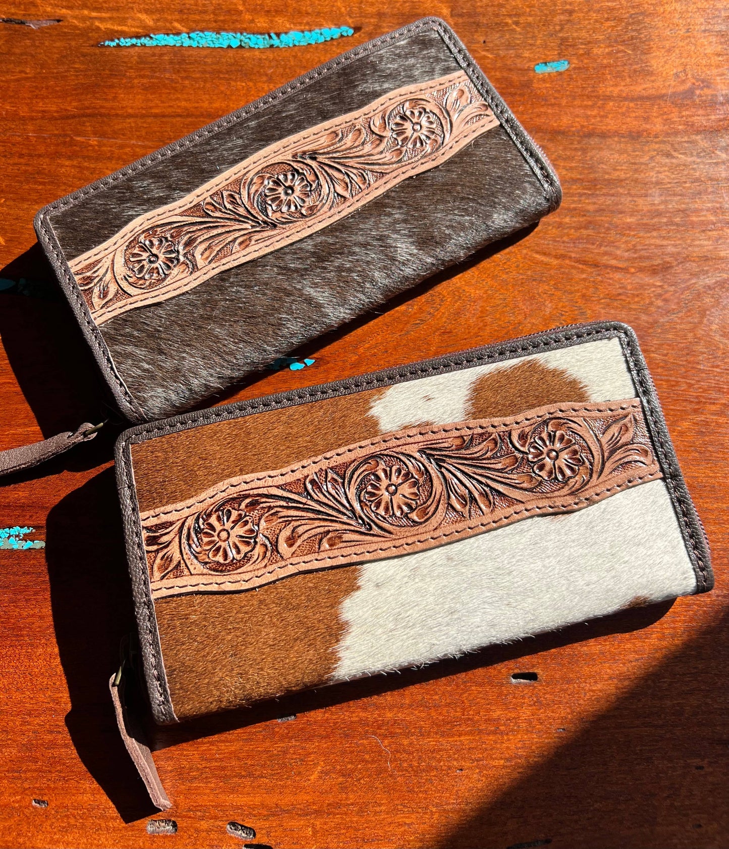 Equipage - Tooled Leather Floral Cowhide Zip Close Wallet: Turquoise Tooled