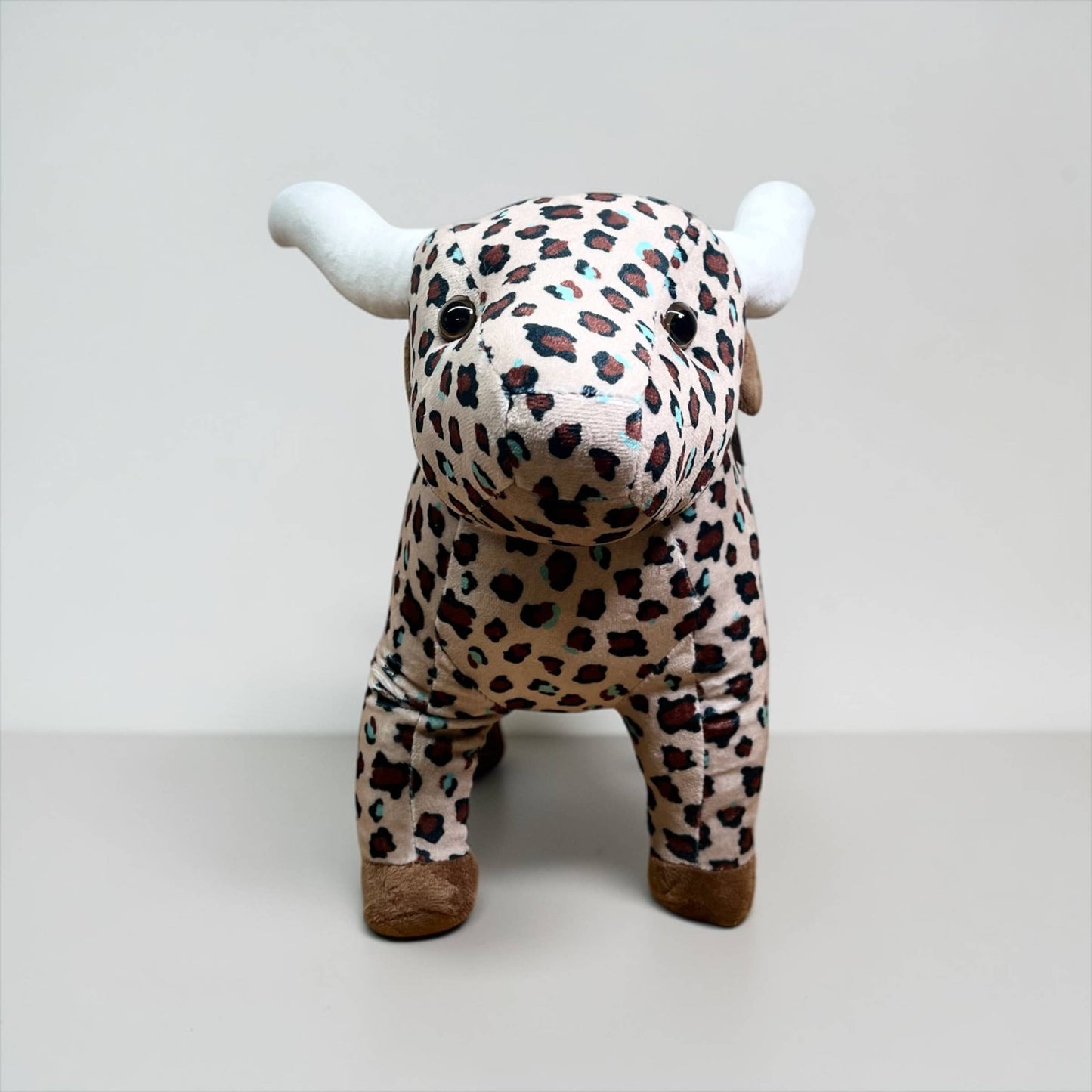 Western Linens - Leopard longhorn- medium farm pal