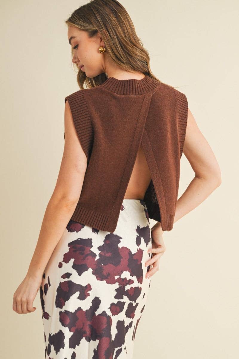 TCEC - CW2611-Soft Knit Ribbed Edges Detail Open Back Vest