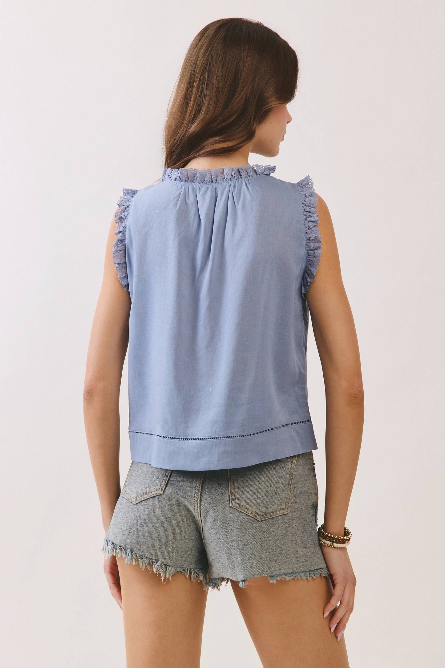 TCEC - CT9933-Lace Trim Button Front Sleeveless Blouse