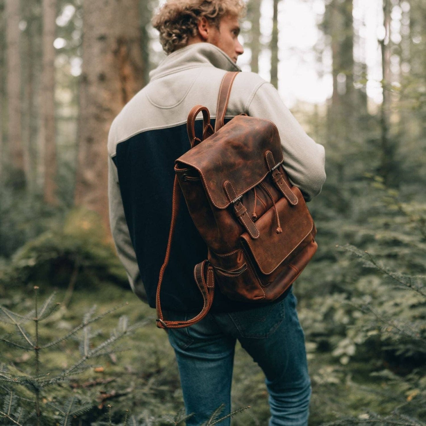 Londo - MegaGear Valley Handcrafted Top Grain Leather Backpack: Camel