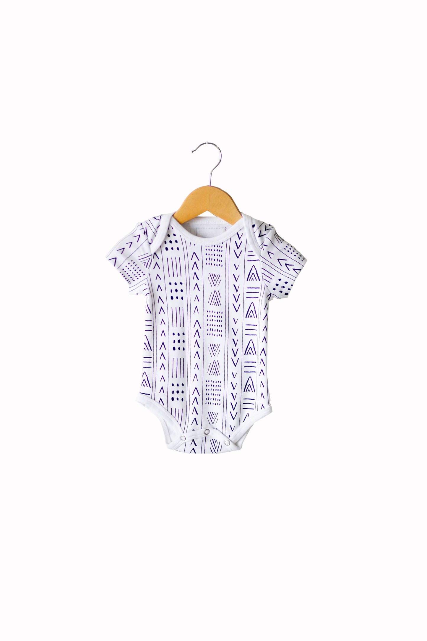 Modern Burlap - Organic Short Sleeve Bodysuit | Solids & Prints