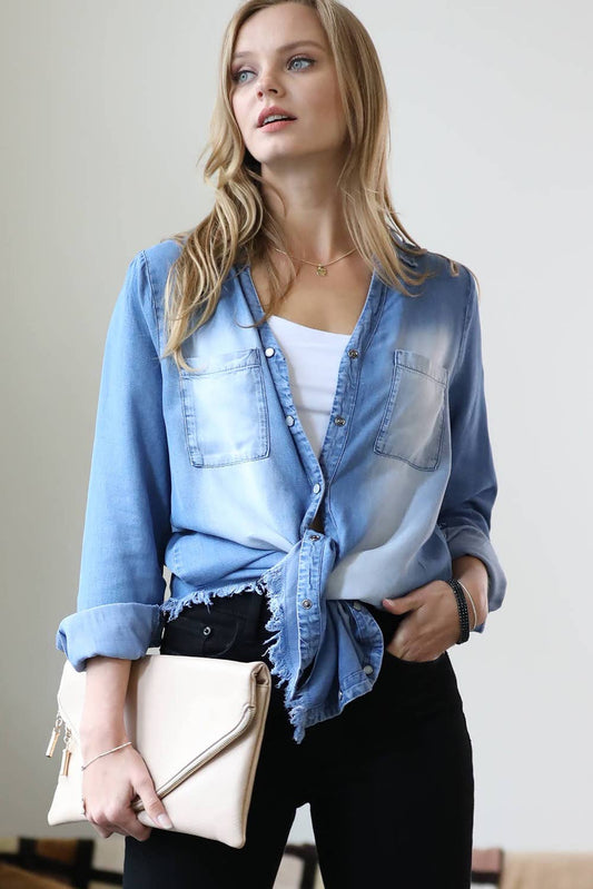 CHAMBRAY BUTTON UP